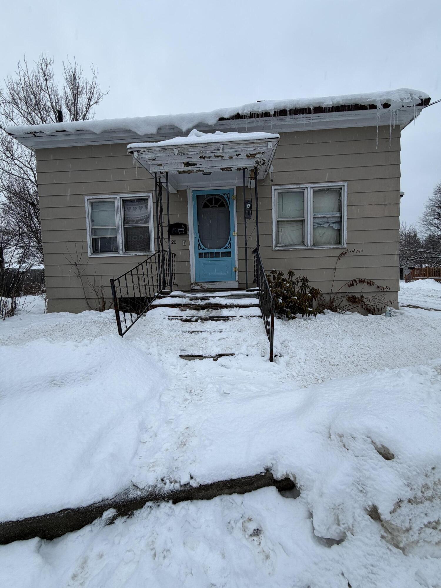 20 13th Street Bangor, ME 04401 - Photo 1 of 24 IMG_2594