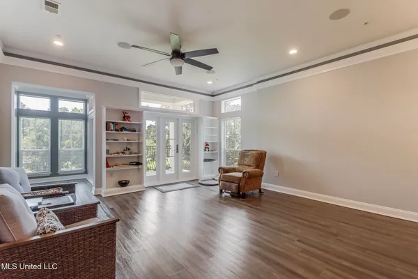 $475,000 | 1100 West Beach Boulevard, Unit 311, Pass Christian, MS 39571