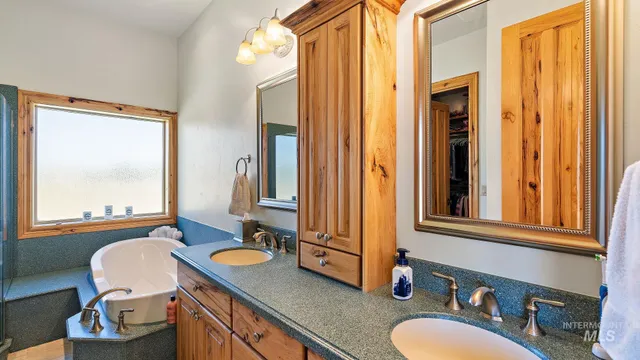 $1,899,000 | 7340 Sagebrush Lane, Caldwell, ID 83607