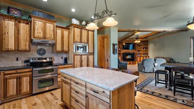 $1,899,000 | 7340 Sagebrush Lane, Caldwell, ID 83607