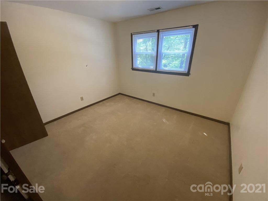 6205 Coldwater Court Raleigh, NC 27612 - Photo 11 of 16 an empty room with a window