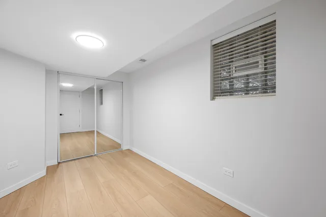 $2,400 | 1443 West Oakdale Avenue, Unit 1, Chicago, IL 60657