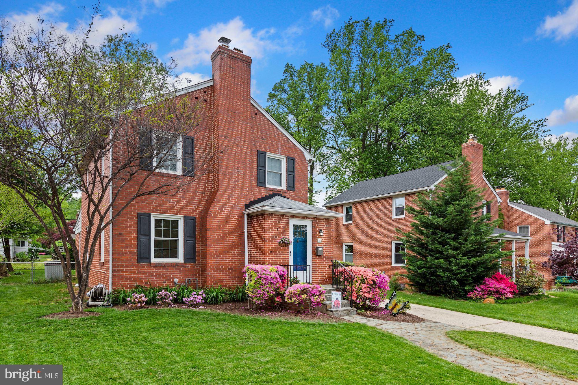 20 Dunmore Road Baltimore, MD 21228 - Photo 2 of 27