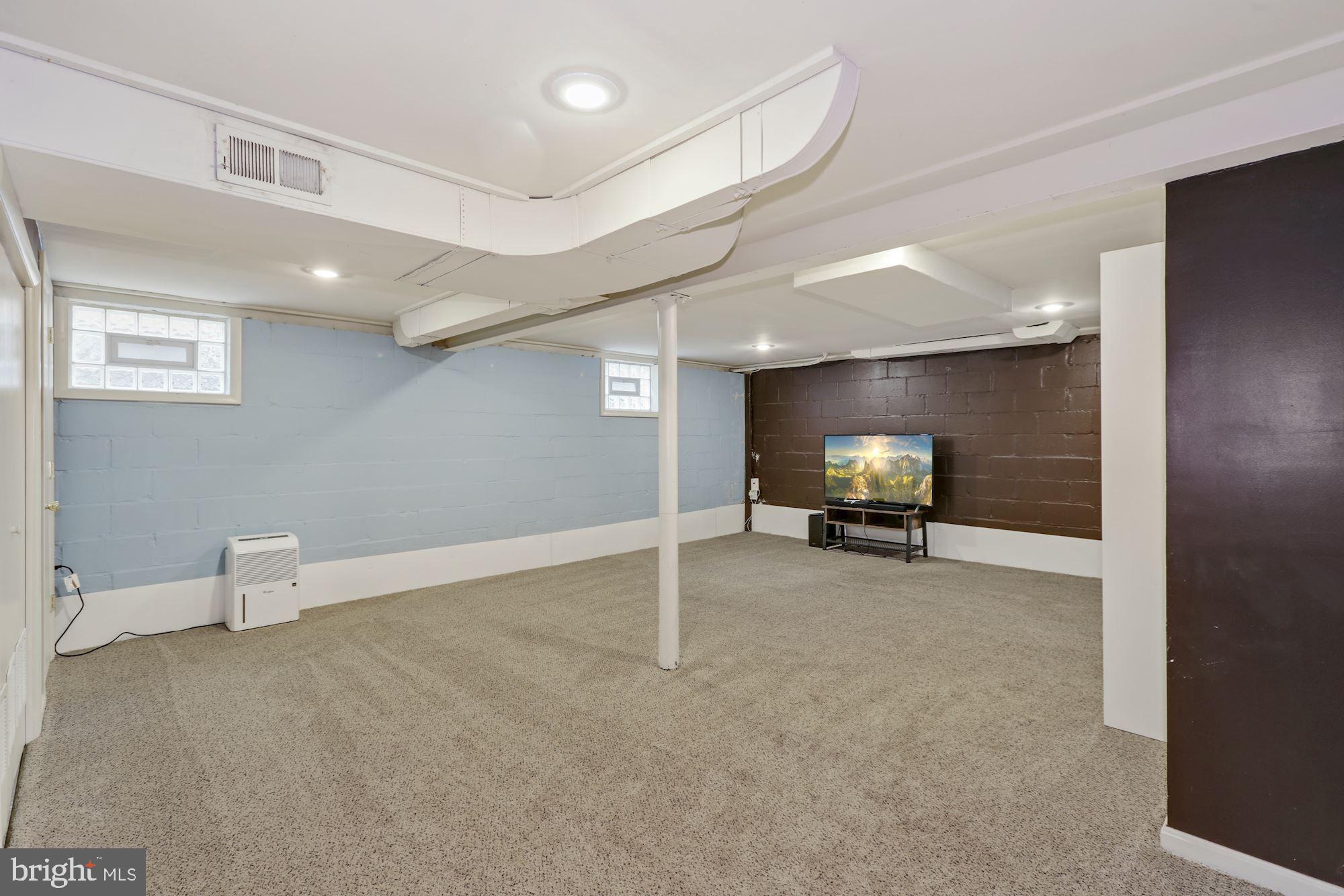 20 Dunmore Road Baltimore, MD 21228 - Photo 20 of 27 Basement Family Room