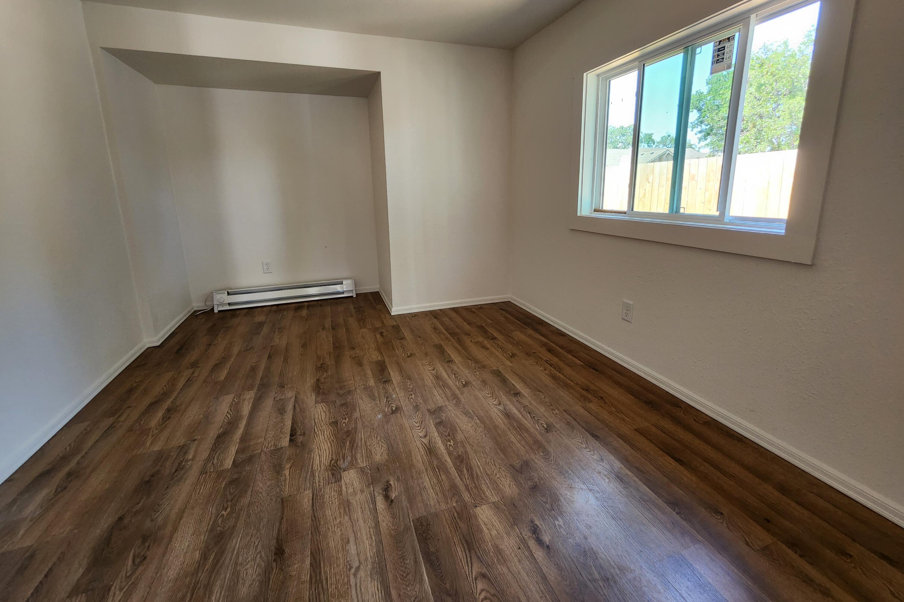 6121 Table Rock Road Central Point, OR 97502 - Photo 7 of 13 20230524_140010