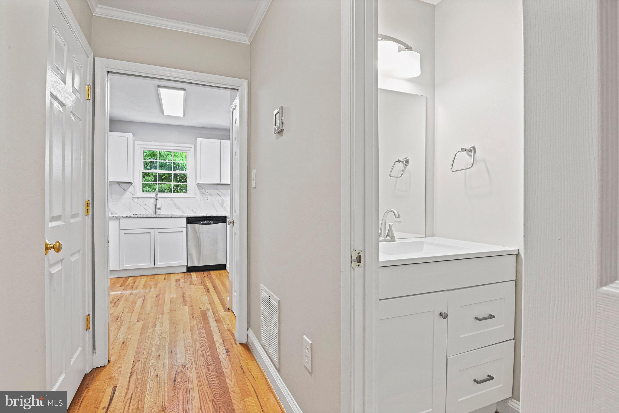 2249 Gunsmith Square Reston, VA 20191 - Photo 7 of 56 Gallery Image 7