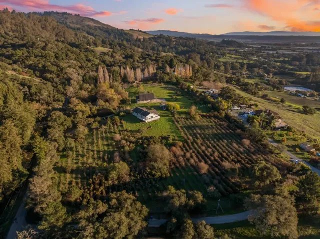 $1,650,000 | 206 Gaffey Road, Watsonville, CA 95076