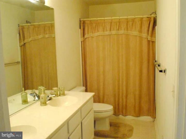 2 Weatherly Road Delran, NJ 08075 - Photo 11 of 20 Master Bathroom