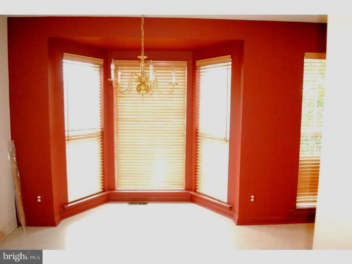 2 Weatherly Road Delran, NJ 08075 - Photo 6 of 20 Breakfast Room