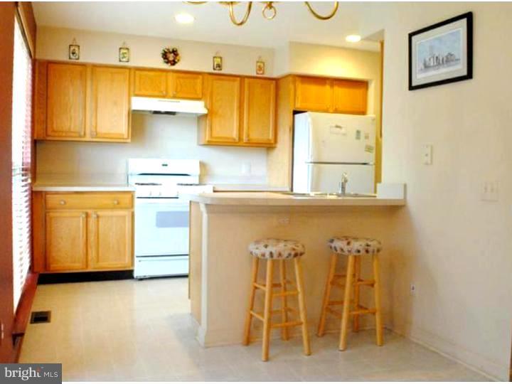 2 Weatherly Road Delran, NJ 08075 - Photo 7 of 20 Kitchen