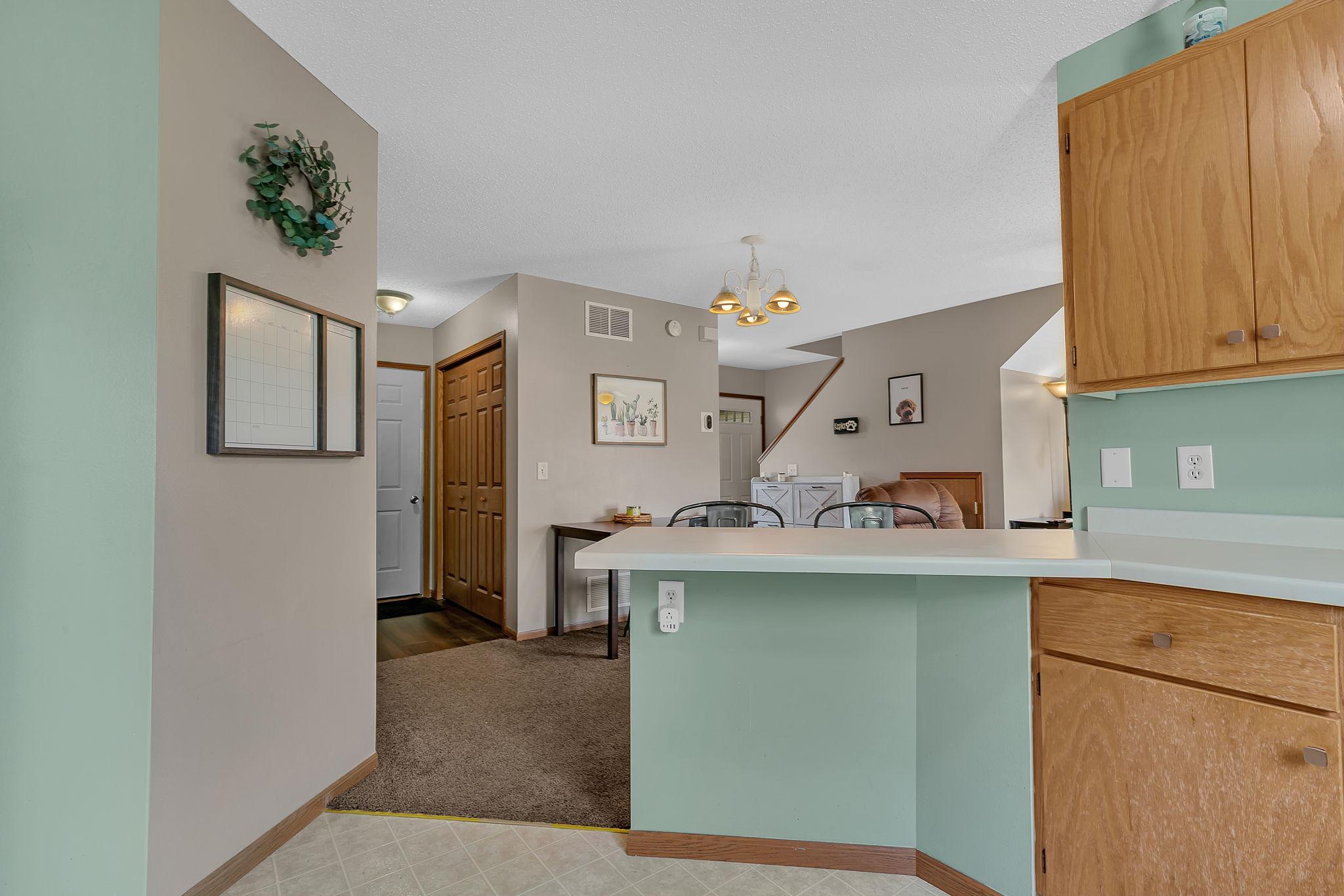 939 Cypress Road, Unit 41 St. Cloud, MN 56303 - Photo 4 of 18 Gallery Image 4