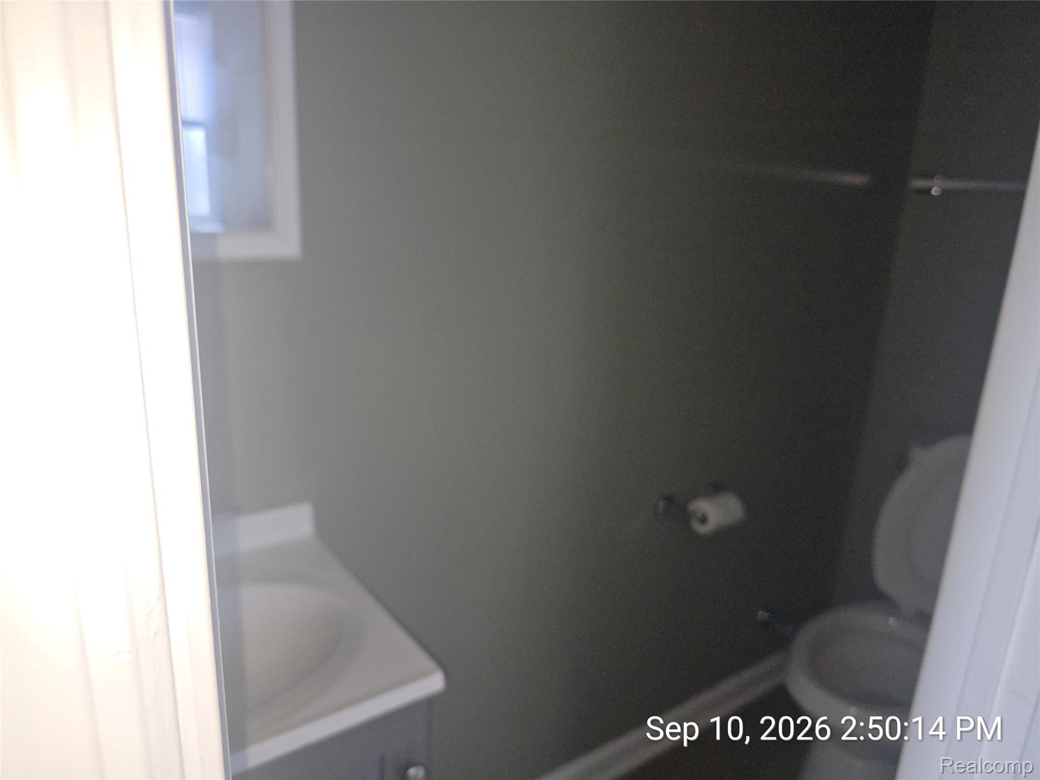 4882 Southfield Road Dearborn Heights, MI 48125 - Photo 4 of 15 Additional content