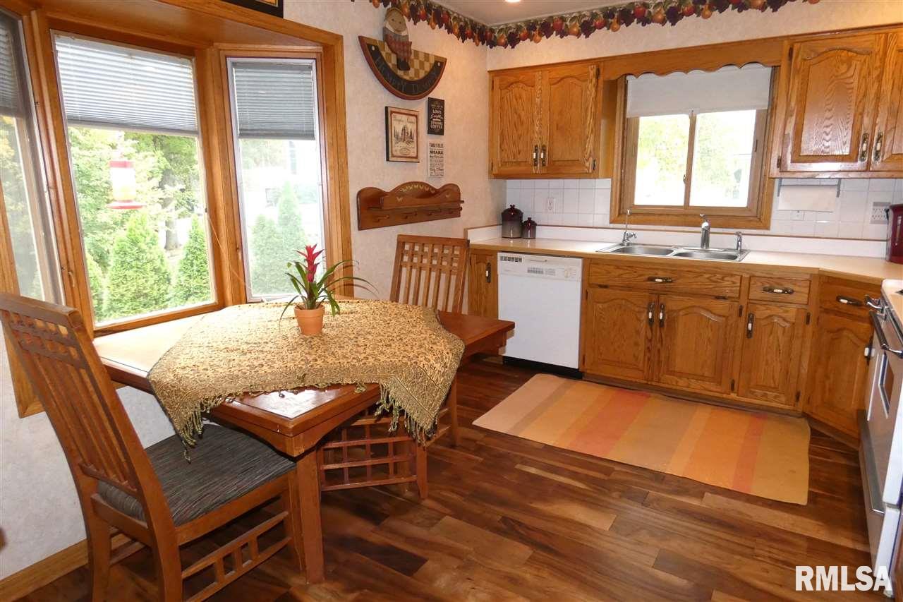 9310 North Northview Road Peoria, IL 61615 - Photo 11 of 31 Gallery Image 11
