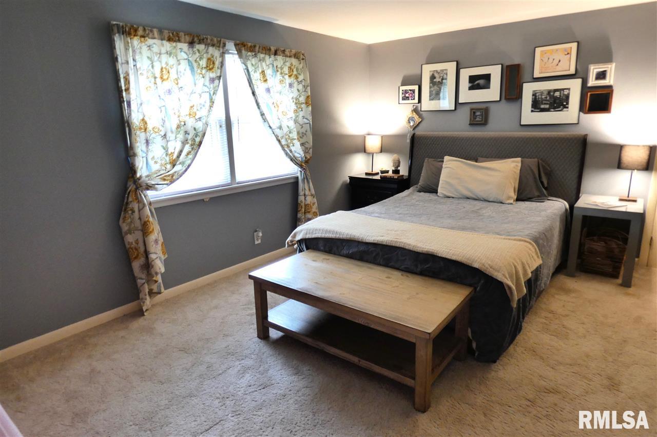 9310 North Northview Road Peoria, IL 61615 - Photo 13 of 31 Gallery Image 13