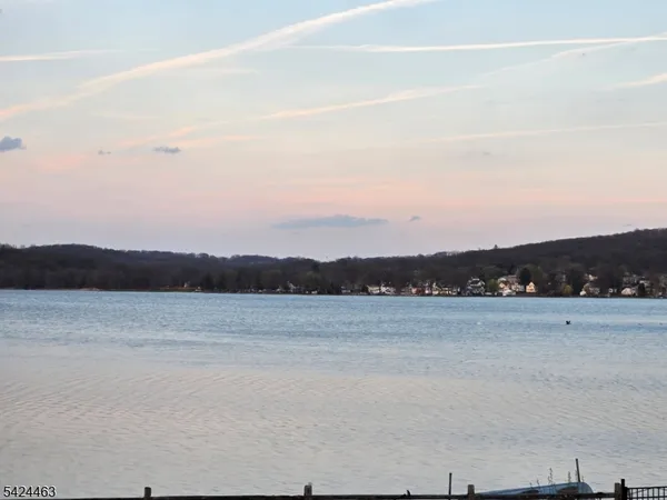 $3,800 | 8 Spring Lane, Stanhope, NJ 07874