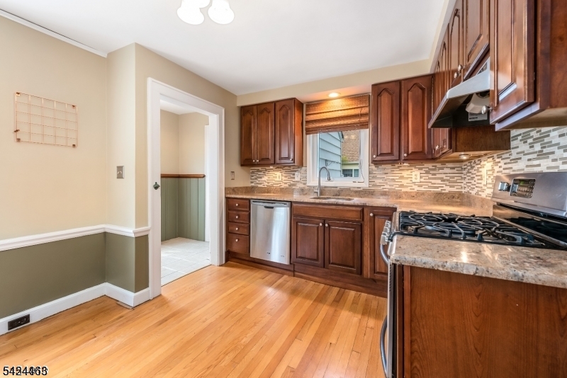 8 Spring Lane Stanhope, NJ 07874 - Photo 3 of 8