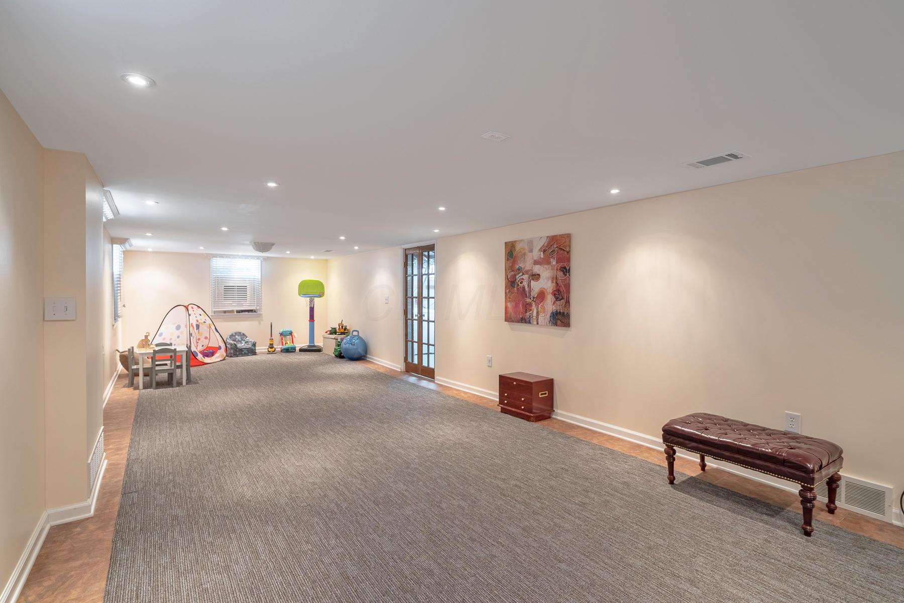 148 North Harding Road Columbus, OH 43209 - Photo 31 of 46 Gallery Image 31
