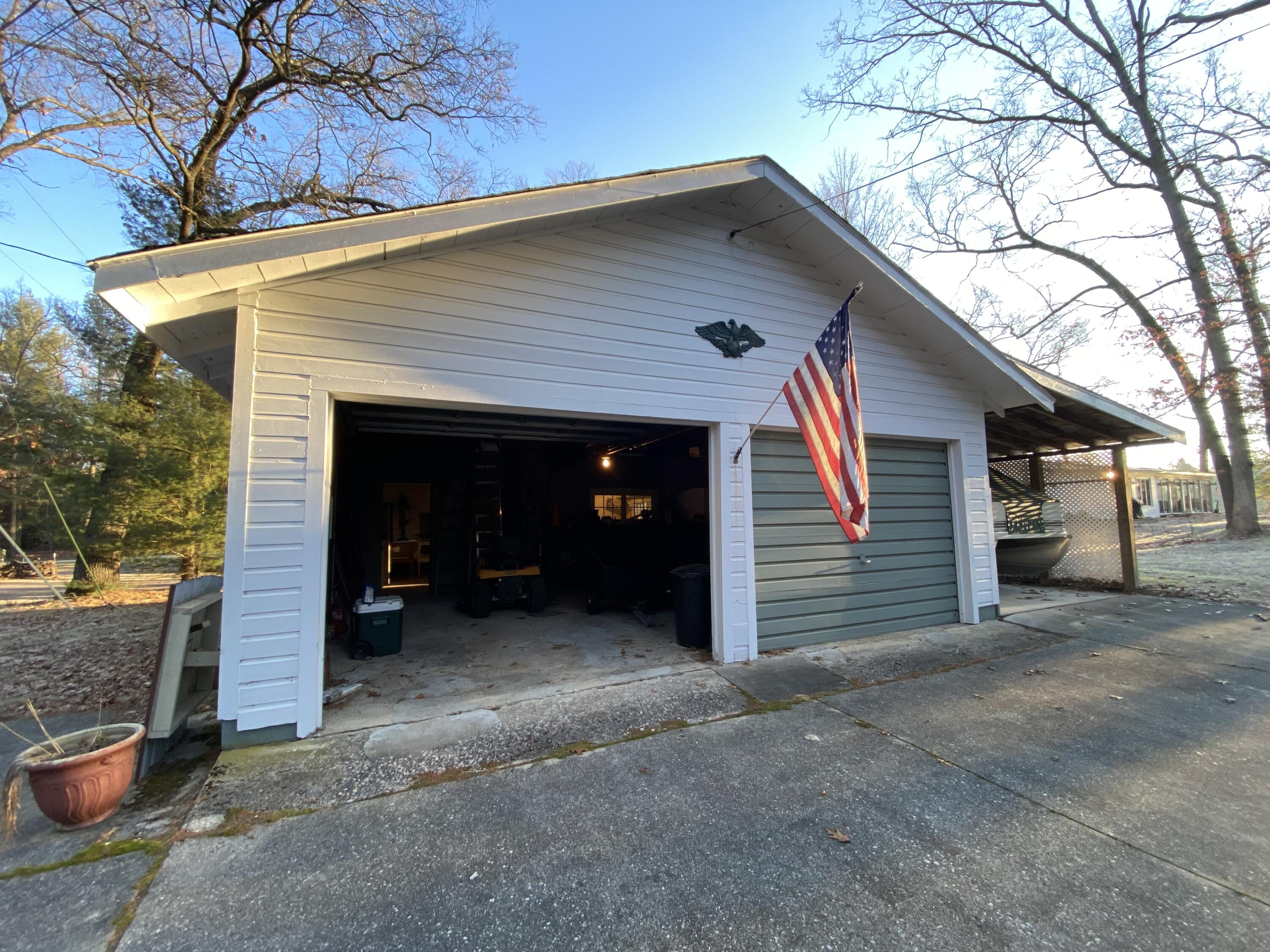 40 North Jackpine Road Fountain, MI 49410 - Photo 13 of 56 40 N Jackpine Road garage