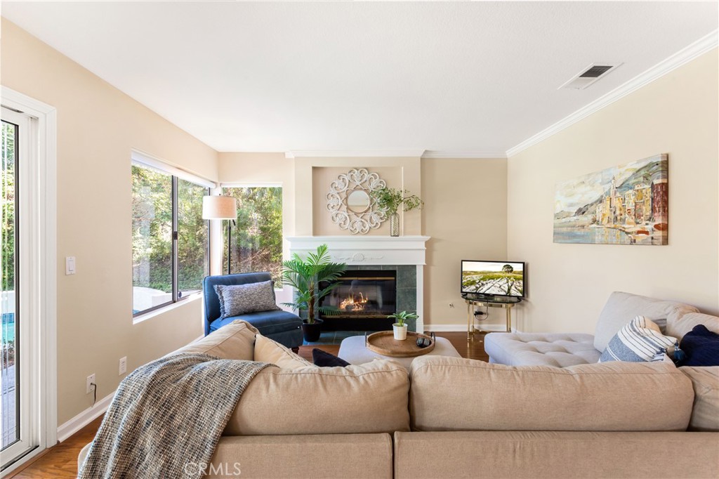 16562 Orangewind Lane Riverside, CA 92503 - Photo 12 of 45