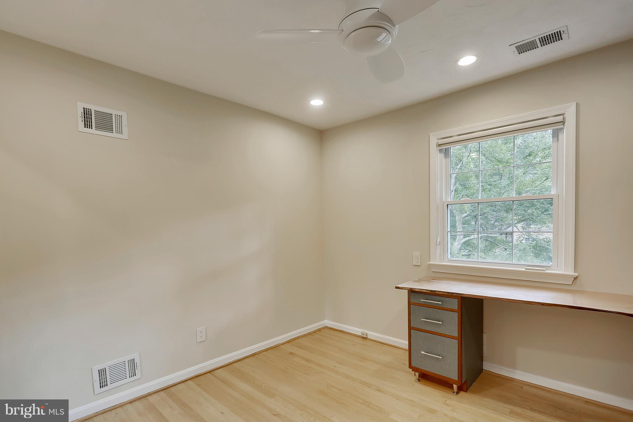 2124 Edgewater Parkway Silver Spring, MD 20903 - Photo 16 of 30 BEDROOM #2-HARDWOOD FLOORS