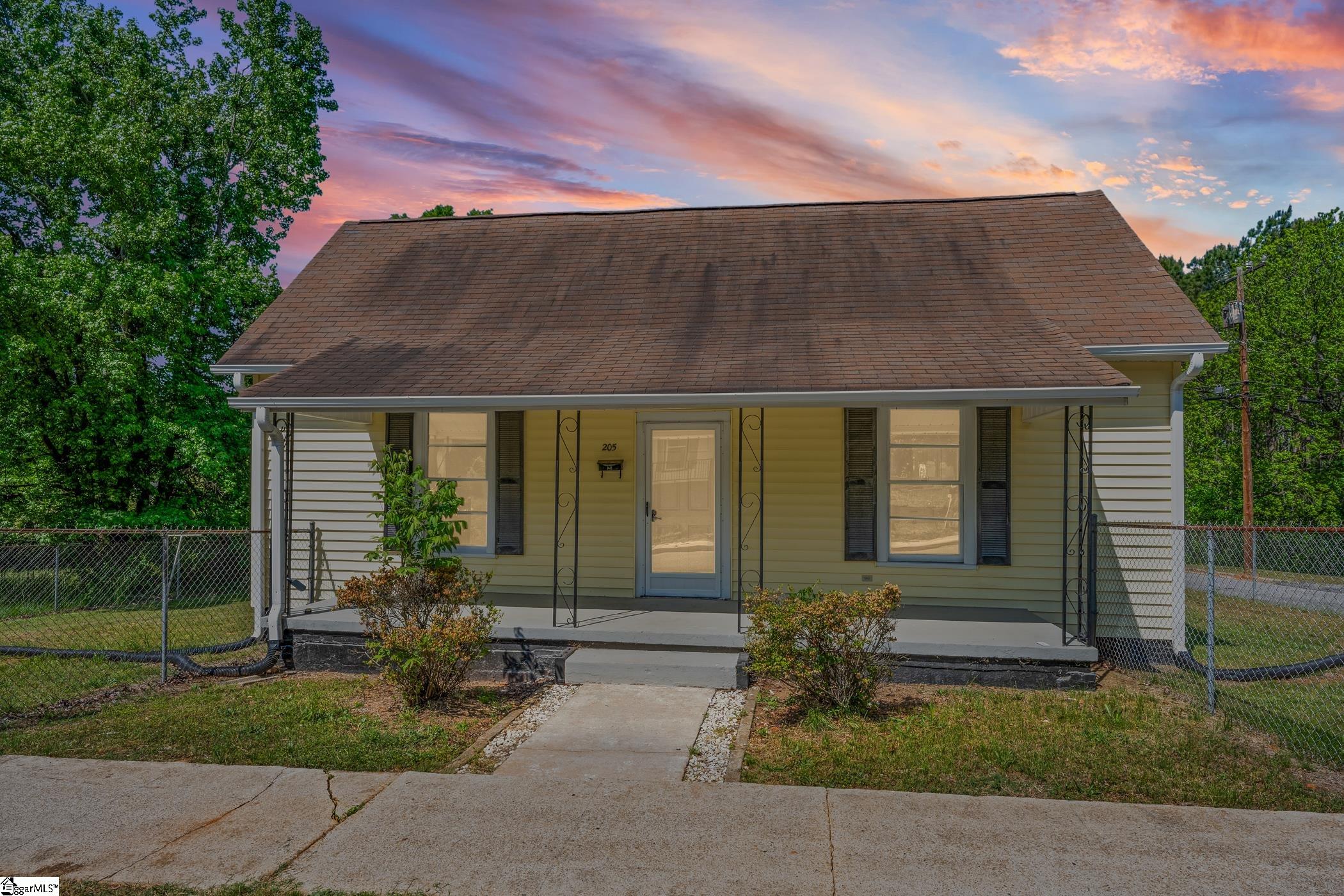 205 Kay Street Honea Path, SC 29654 - Photo 1 of 32