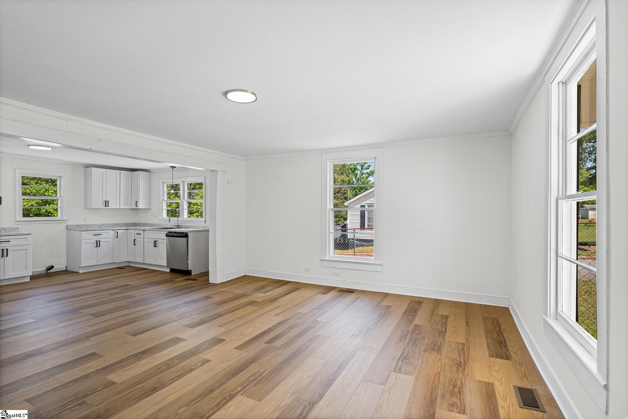 205 Kay Street Honea Path, SC 29654 - Photo 4 of 32