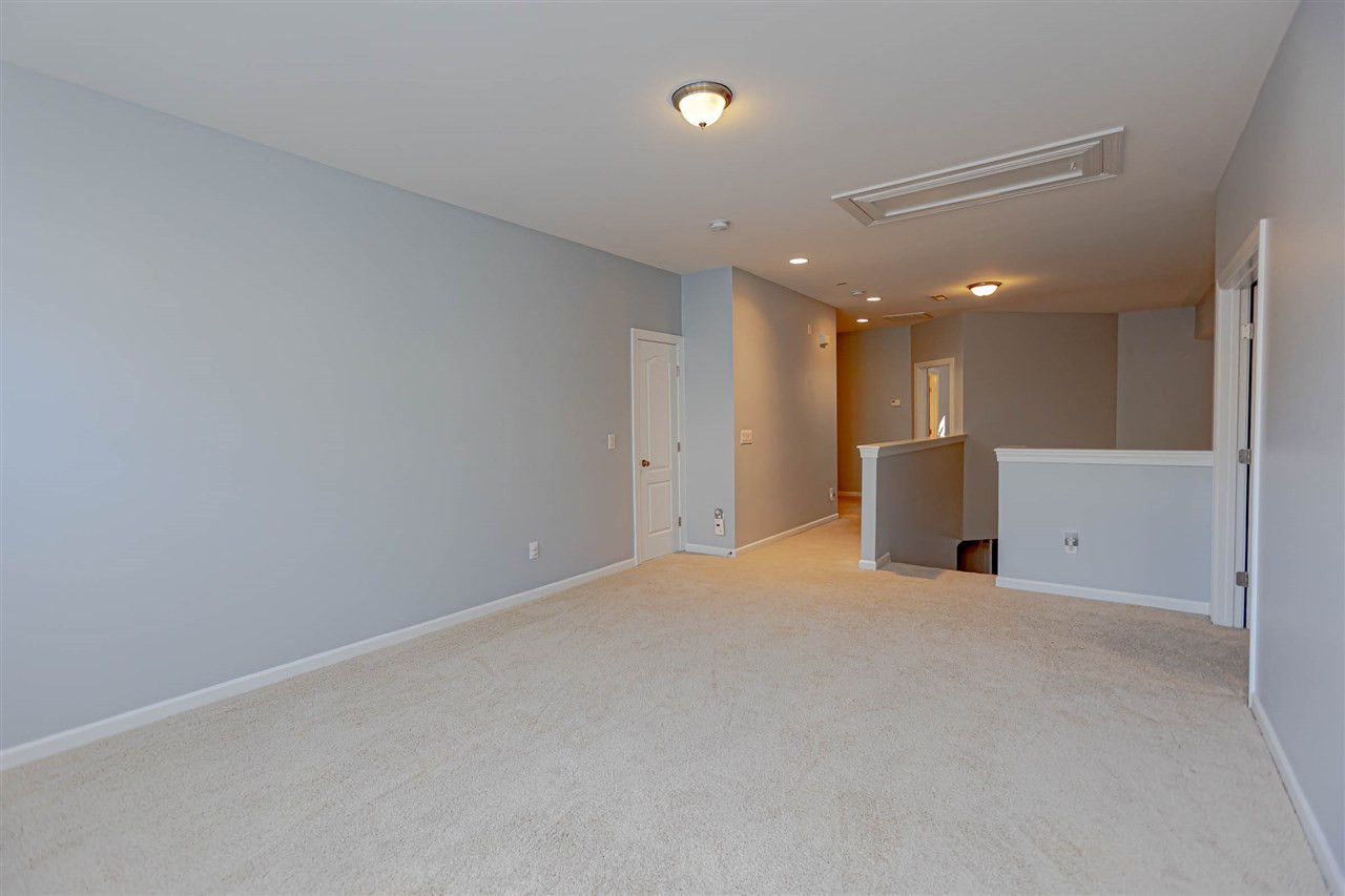 10141 Darling Street Raleigh, NC 27613 - Photo 23 of 30 Loft