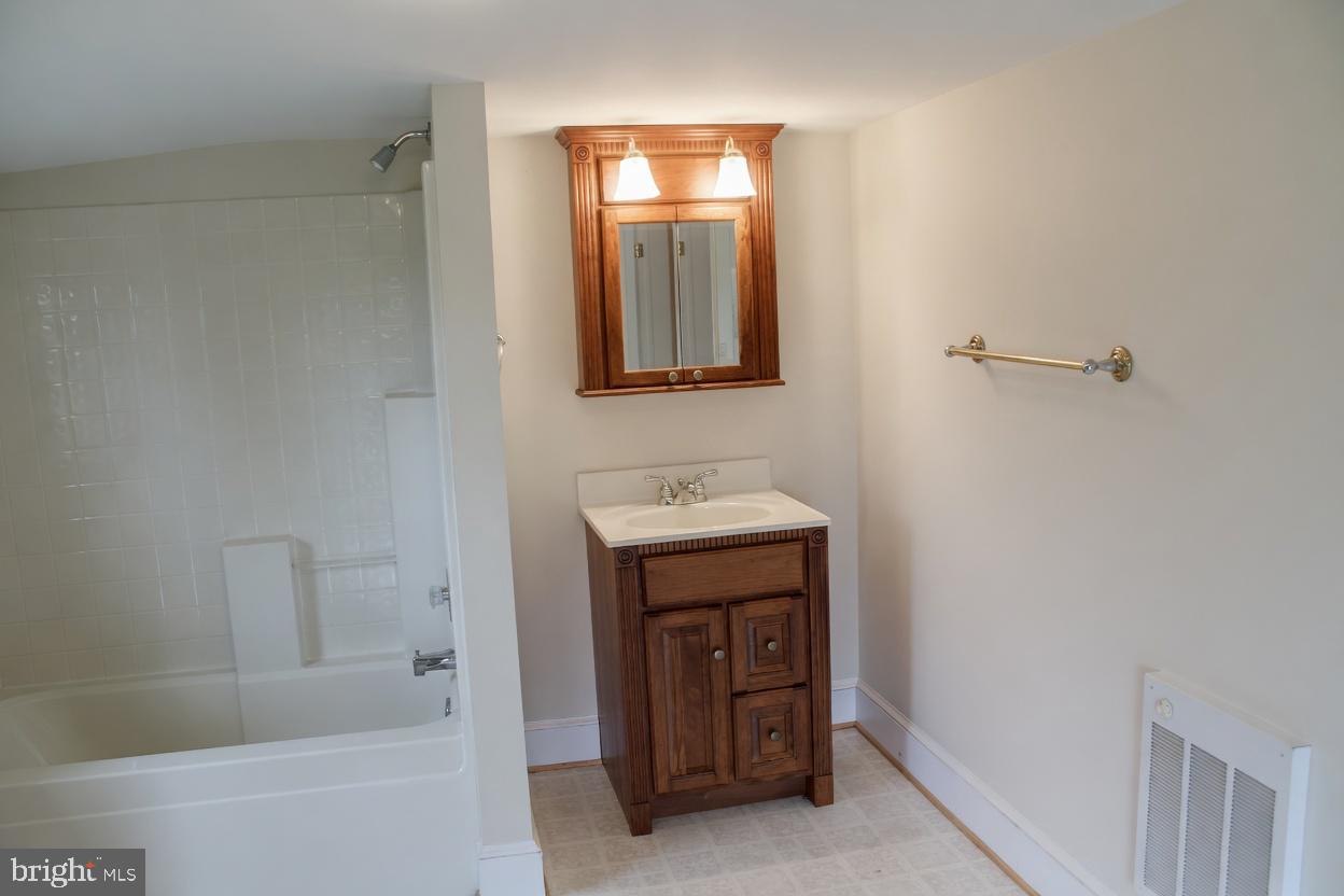 4461 Morrisville Road Bealeton, VA 22712 - Photo 17 of 26 Master Bathroom