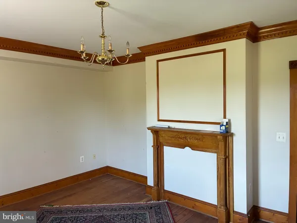 a view of a storage in a room