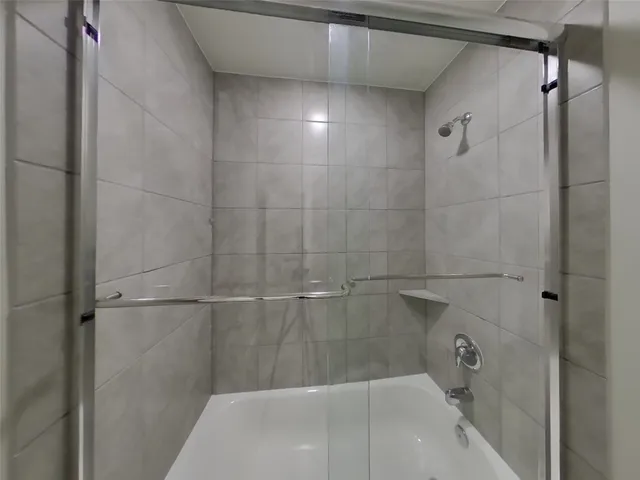 $2,609 | 9835 Willow Creek, Unit 304, Tomball, TX 77375