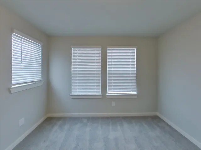 $2,609 | 9835 Willow Creek, Unit 304, Tomball, TX 77375