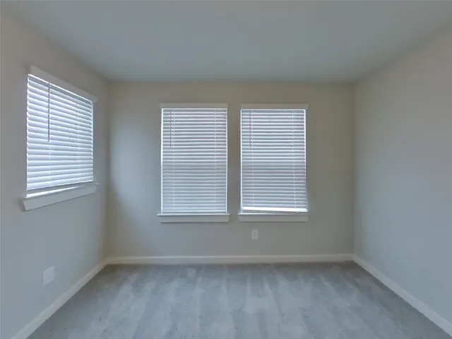 $2,609 | 9835 Willow Creek, Unit 304, Tomball, TX 77375