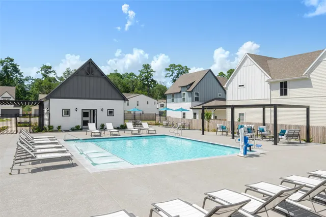 $2,609 | 9835 Willow Creek, Unit 304, Tomball, TX 77375