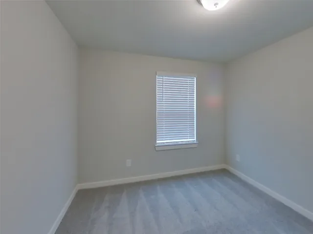 $2,609 | 9835 Willow Creek, Unit 304, Tomball, TX 77375