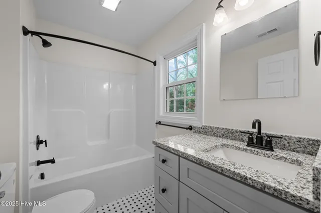 $349,900 | 403 Main Street, Bayboro, NC 28515