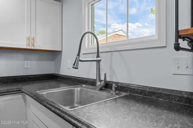 $349,900 | 403 Main Street, Bayboro, NC 28515