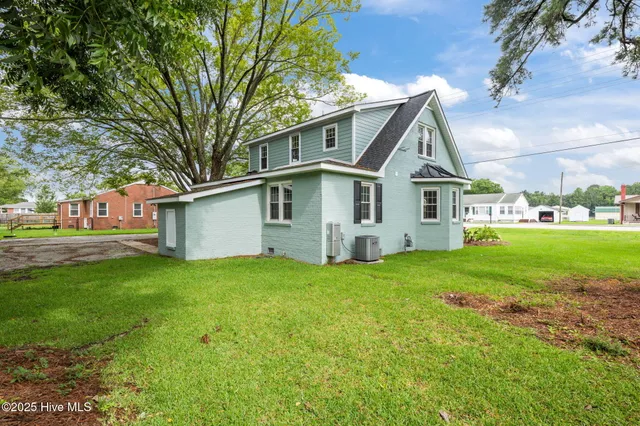 $349,900 | 403 Main Street, Bayboro, NC 28515