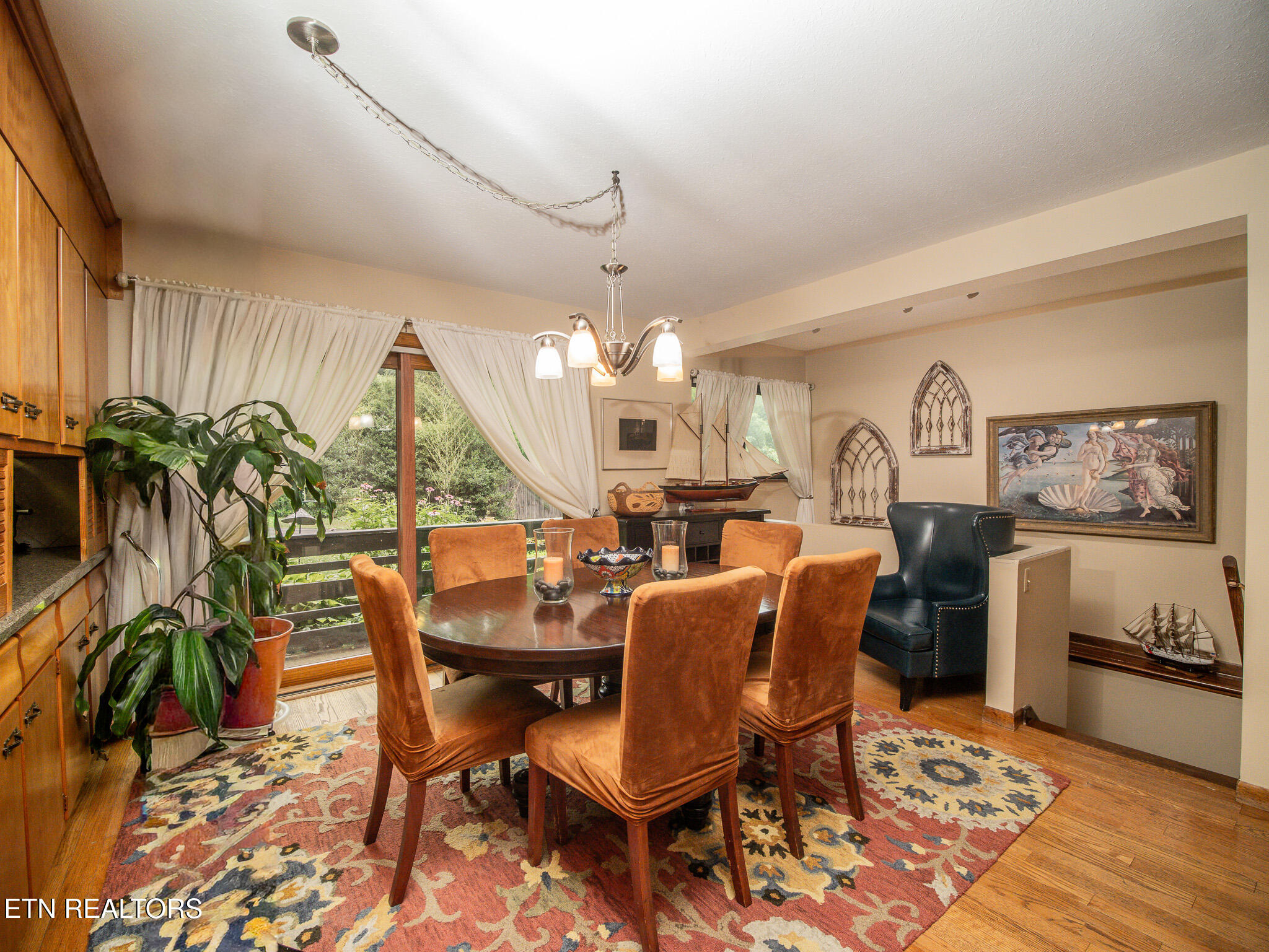 331 Louisiana Avenue Oak Ridge, TN 37830 - Photo 9 of 48 Formal DIning