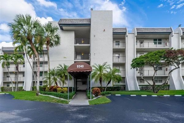 $277,000 | 9340 Lagoon Place, Unit 110, Davie, FL 33324