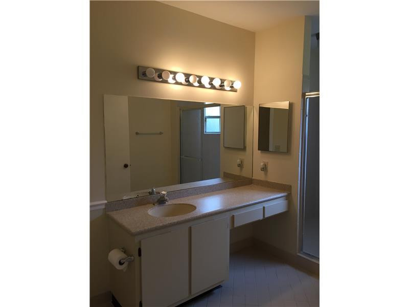 6735 Via Regina, Unit 6735 Boca Raton, FL 33433 - Photo 8 of 14 Master Bath/Spa