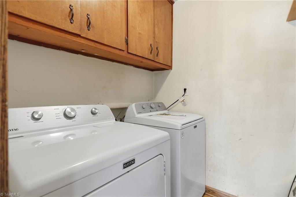 6997 Arden Road Thomasville, NC 27360 - Photo 24 of 42 Laundry Room