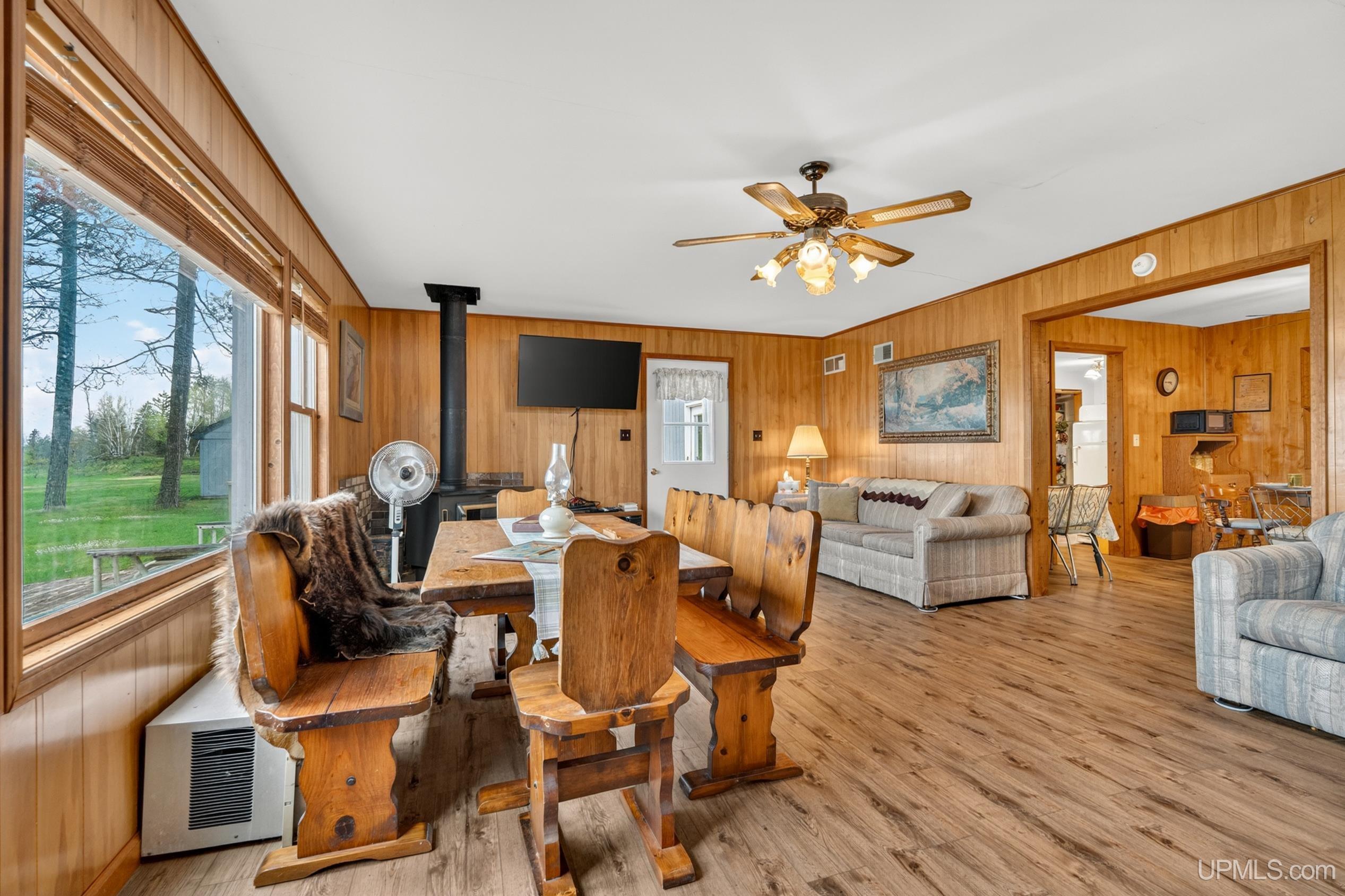 9135 25 Rd Garden Garden, MI 49835 - Photo 11 of 52