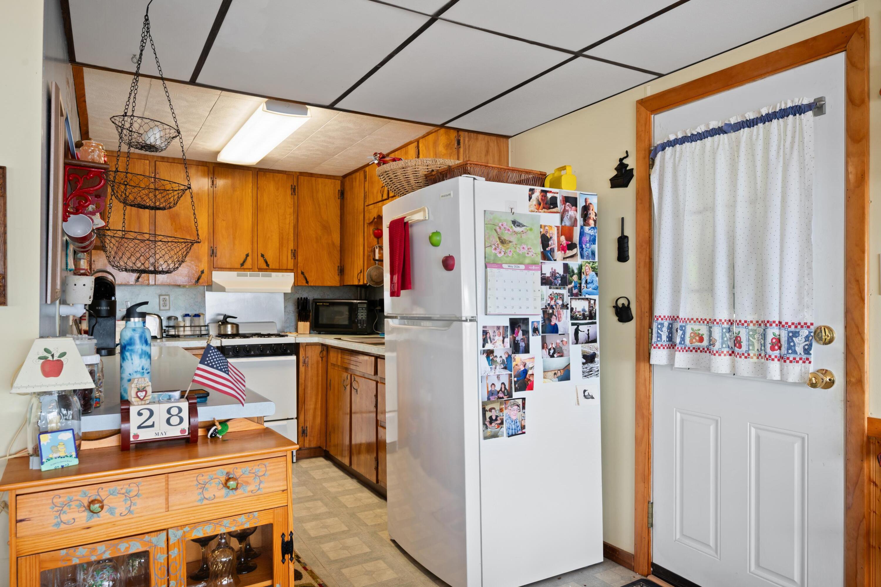 212 Sibley Road Burlington, ME 04417 - Photo 13 of 41 1cs3p3dgvw
