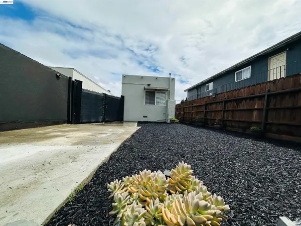 $499,000 | 1249 88th Avenue, Oakland, CA 94621