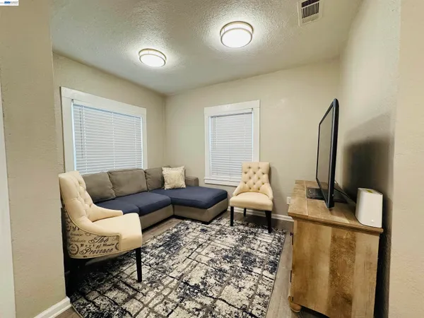 $499,000 | 1249 88th Avenue, Oakland, CA 94621