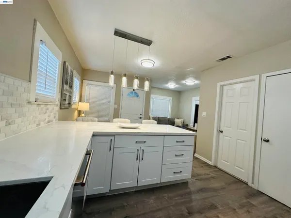 $499,000 | 1249 88th Avenue, Oakland, CA 94621