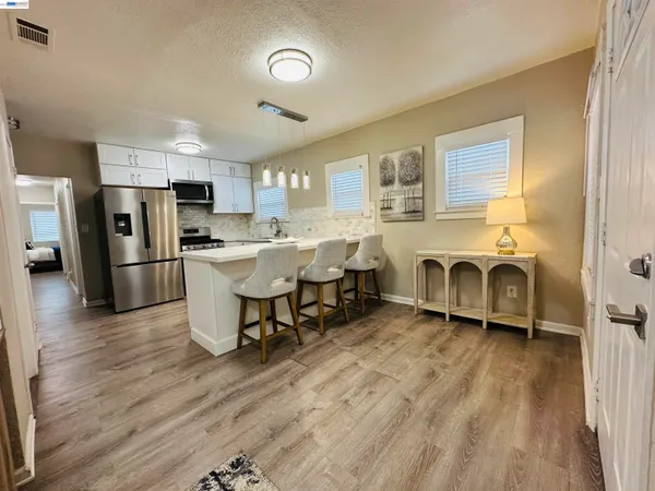 $499,000 | 1249 88th Avenue, Oakland, CA 94621