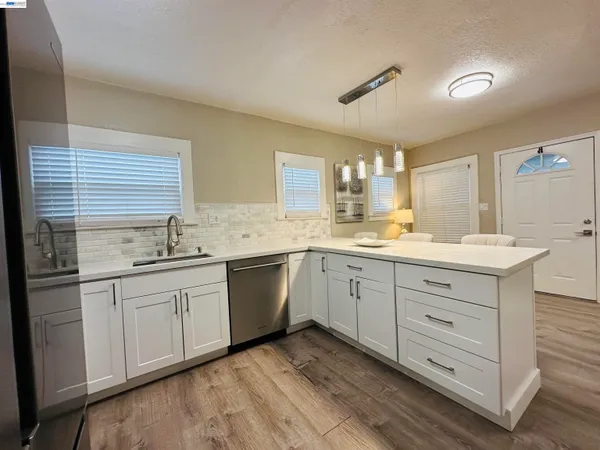 $499,000 | 1249 88th Avenue, Oakland, CA 94621