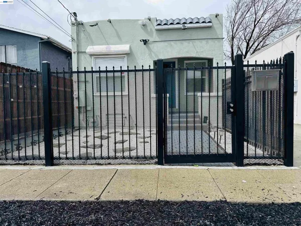 $499,000 | 1249 88th Avenue, Oakland, CA 94621