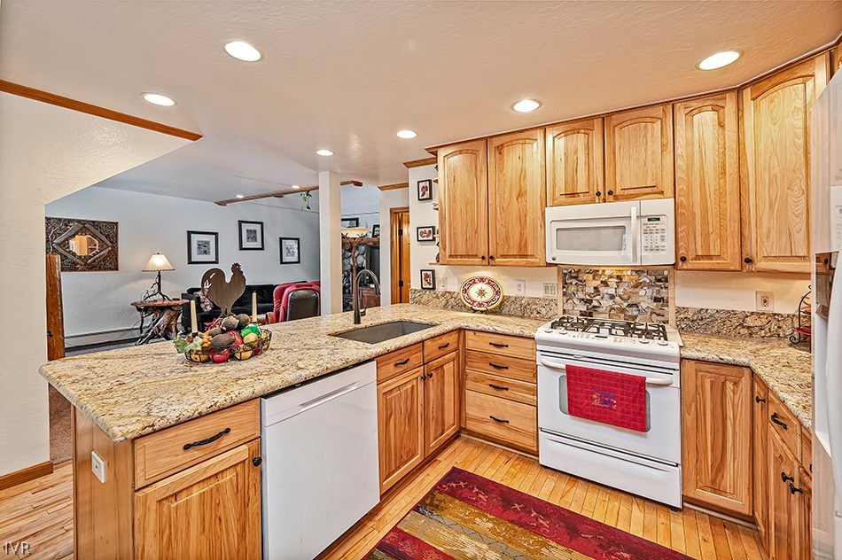 900 Golfers Pass Road, Unit 2 Incline Village, NV 89451 - Photo 10 of 24 Gallery Image 10